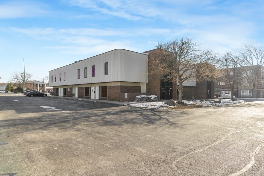 More Photos Of 15510 Cicero Ave, Oak Forest Medical For Lease