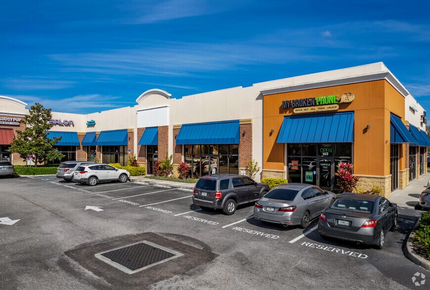 More Photos Of 5045 Fruitville Rd, Sarasota General Retail For Lease