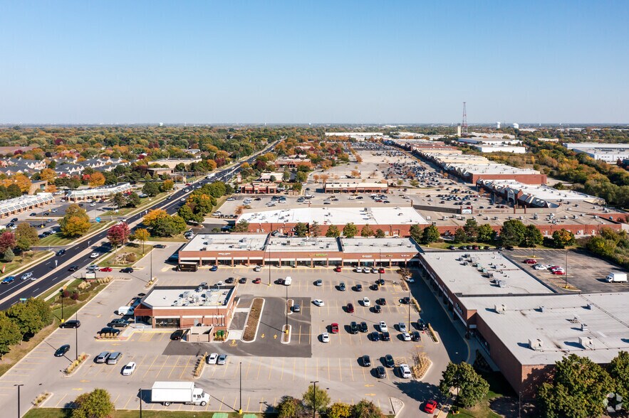 More Photos Of 398-402 W Army Trail Rd, Bloomingdale General Retail For Lease