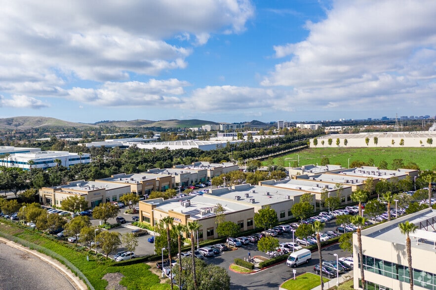 More Photos Of 96 Discovery, Irvine Office For Sale