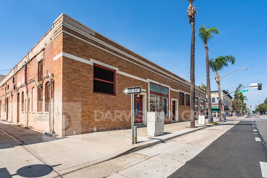 More Photos Of 302 W 4th St, Santa Ana Storefront Retail Office For Sale