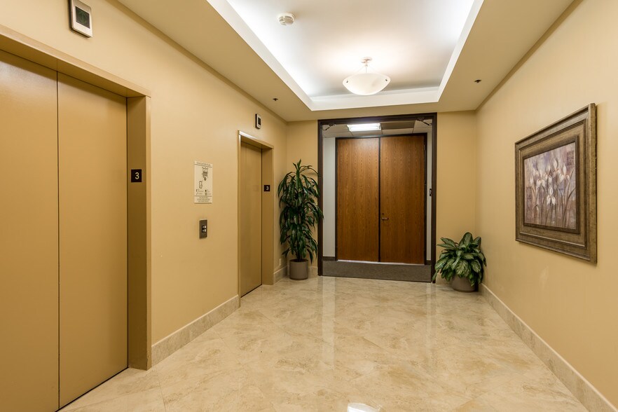 More Photos Of 17100 Pioneer Blvd, Artesia Office For Lease