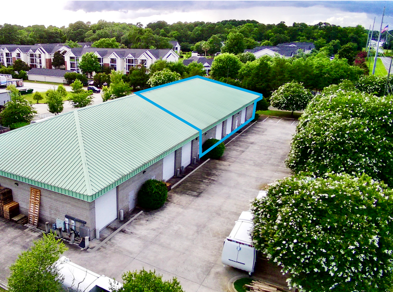 Primary Photo Of 1871 Grove Point Rd, Savannah Warehouse For Lease