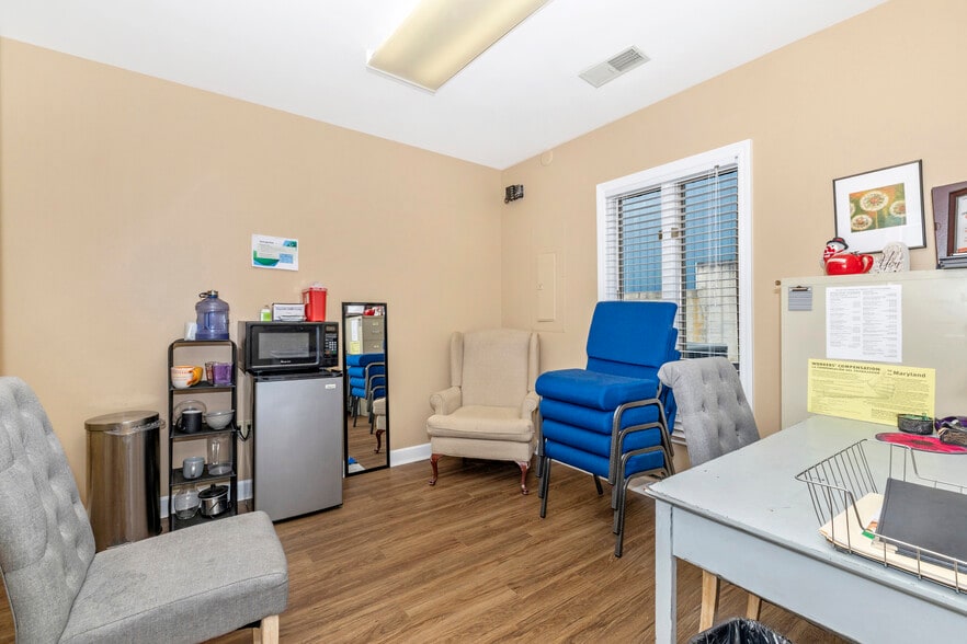 More Photos Of 360 Mill St, Hagerstown Office For Sale