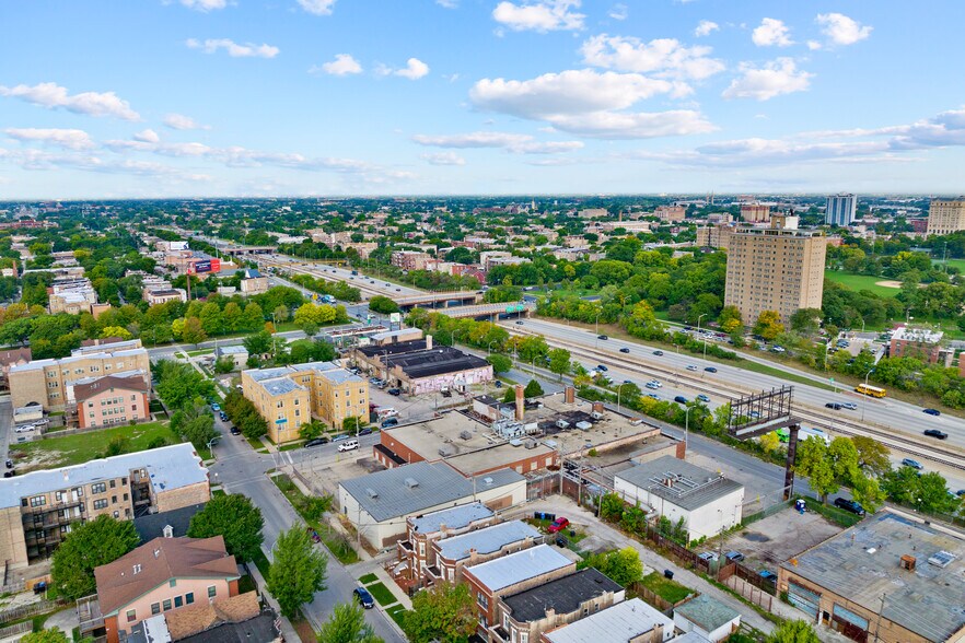 More Photos Of 3659 W Harrison St, Chicago Warehouse For Sale