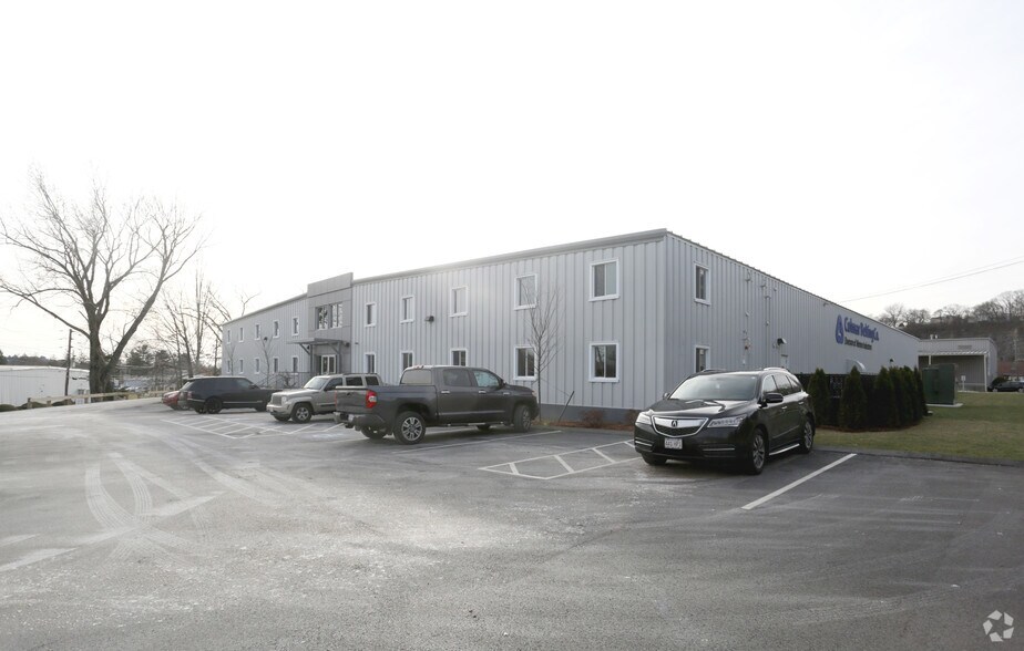 More Photos Of 66 Holton St, Woburn Manufacturing For Lease