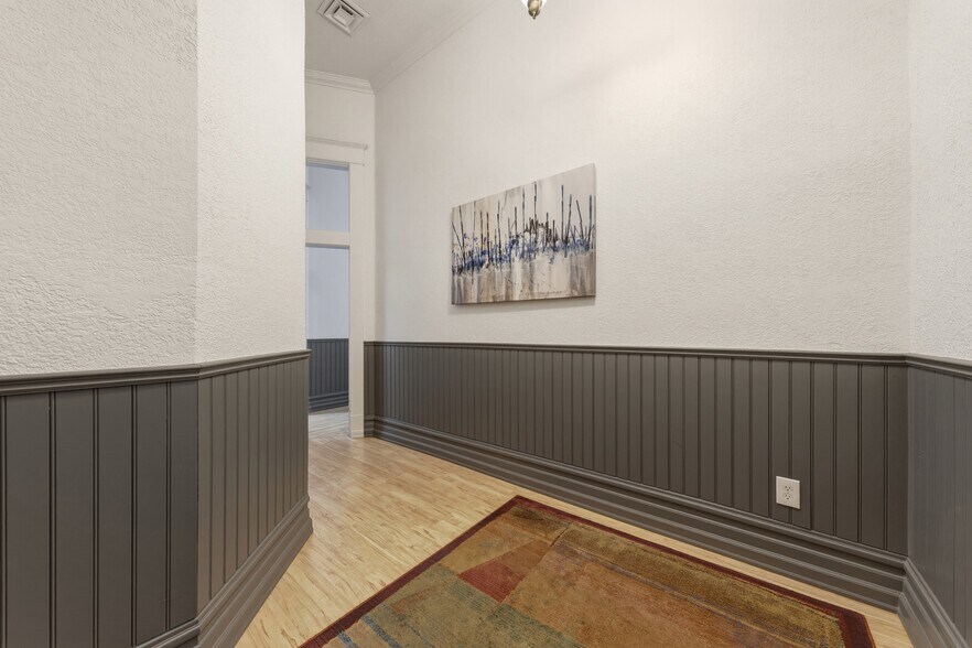 More Photos Of 214-226 E Main st, Walla Walla General Retail For Sale