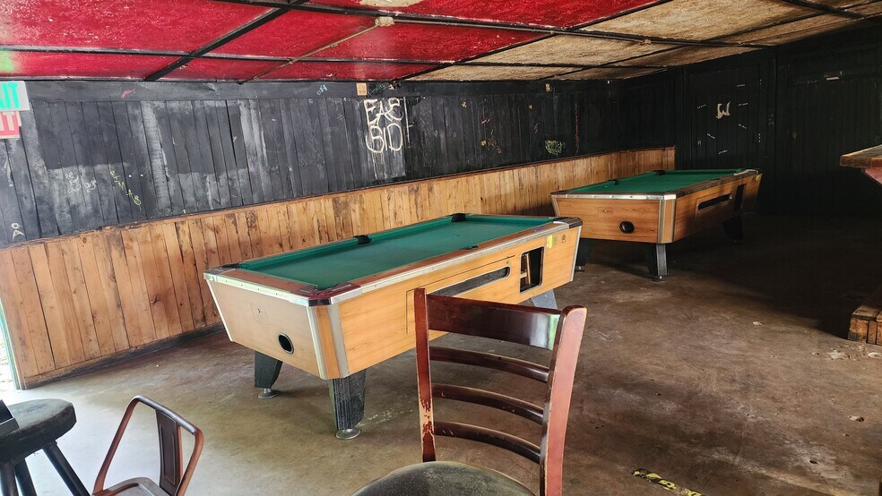 More Photos Of 6225 Greens Rd, Humble Bar For Lease