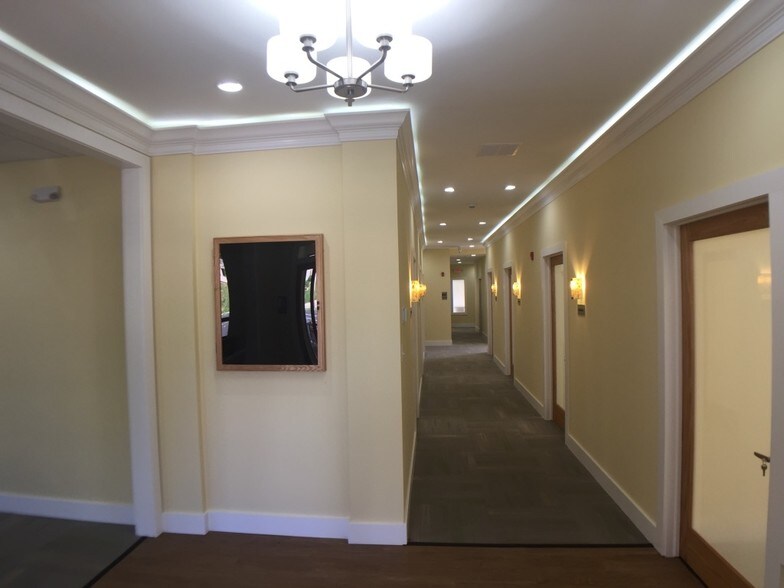 More Photos Of 677 Craig Rd, Creve Coeur Office For Lease