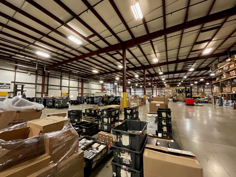 More Photos Of 902 H.L. Thompson Jr. Dr, Ashley Distribution For Sale