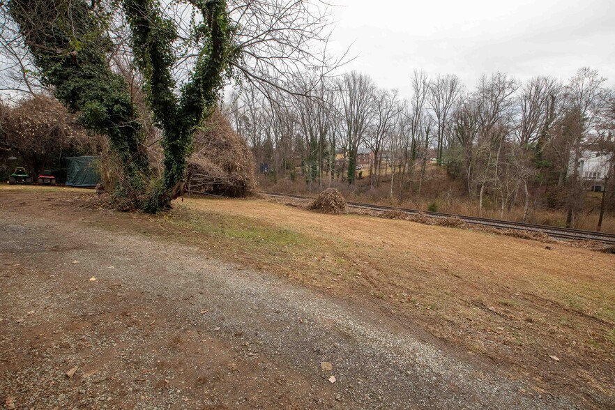 More Photos Of 128 Summit St, Charlottesville Apartments For Sale