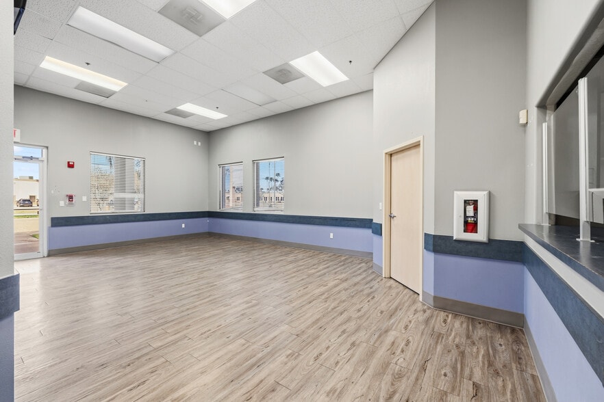 More Photos Of 2101 S Cynthia St, McAllen Medical For Lease