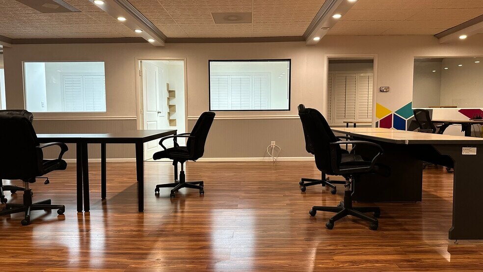 More Photos Of 7670 Opportunity Rd, San Diego Office For Lease