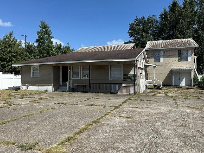 More Photos Of 555 E Boyd Dr, Baton Rouge Multifamily For Sale