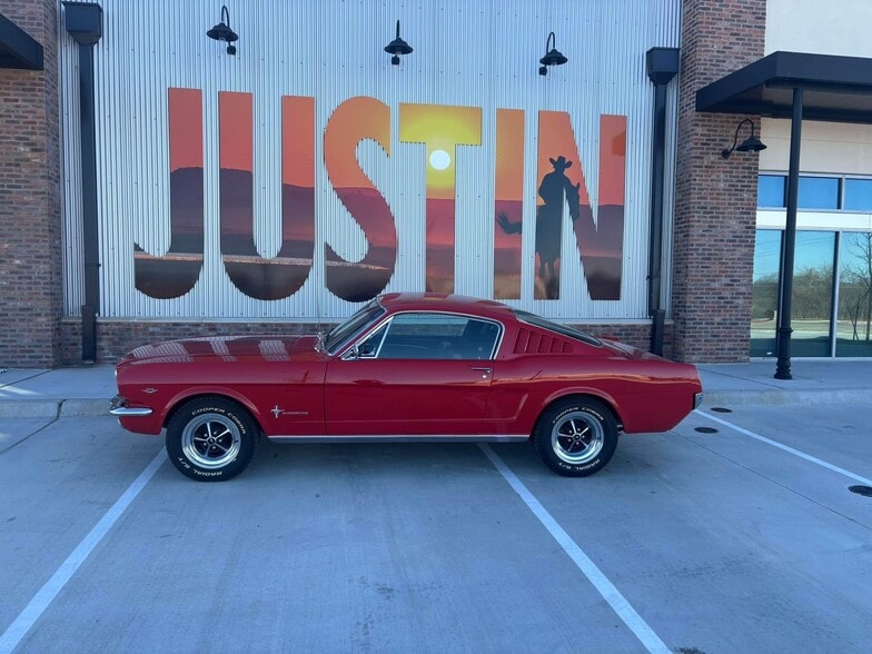 More Photos Of FM 156, Justin Unknown For Lease