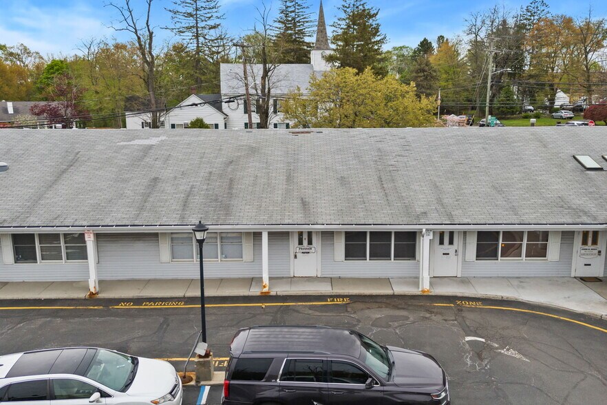 More Photos Of 500 New Hempstead Rd, New City Medical For Sale
