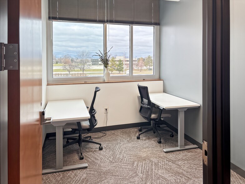 More Photos Of 303 Congressional Blvd, Carmel Coworking Space
