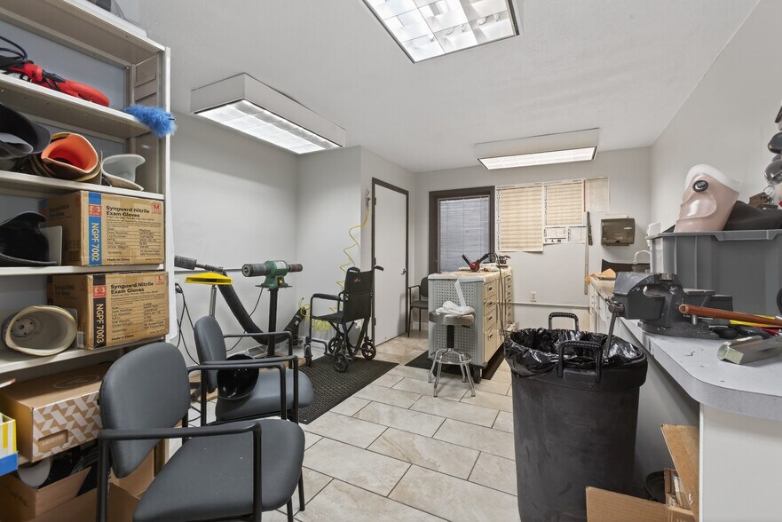 More Photos Of 1200 S Woodland Ave, Michigan City Office For Sale