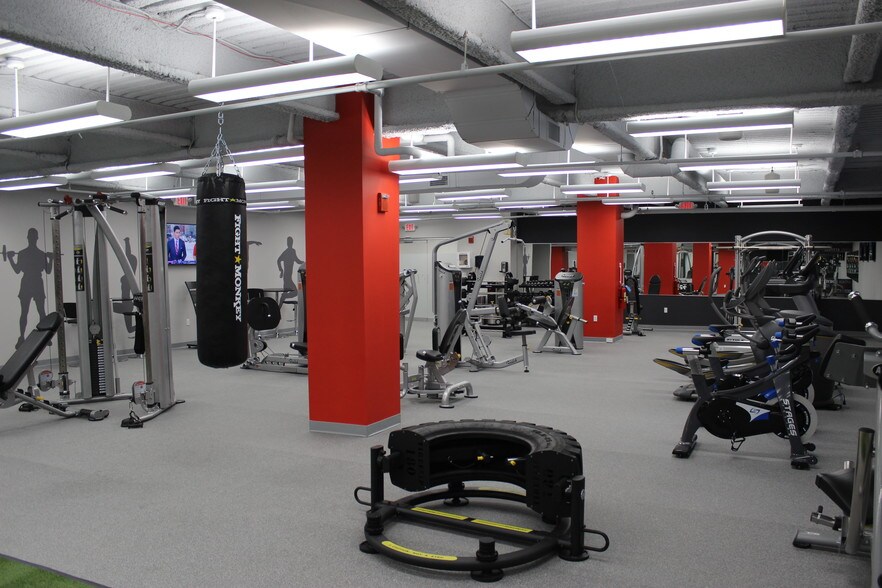 More Photos Of 660 White Plains Rd, Tarrytown Office For Lease