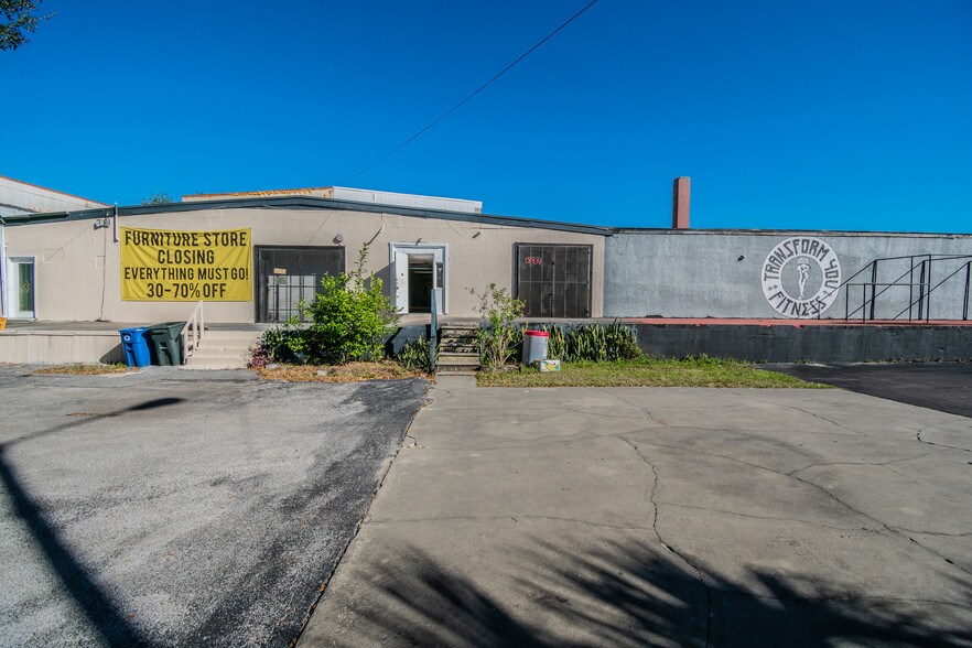 More Photos Of 4214 W Virginia Ave, Tampa Warehouse For Lease