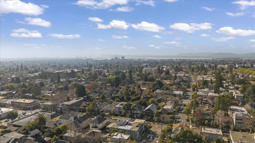 More Photos Of 2801 College Ave, Berkeley Apartments For Sale