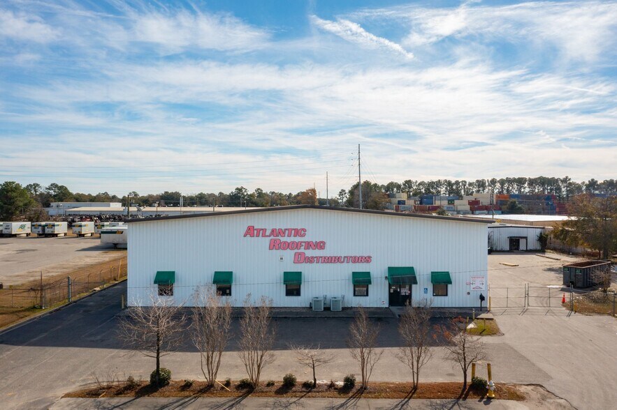 More Photos Of 3297 Pacific St, North Charleston Distribution For Lease