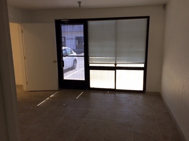 More Photos Of 4740 E 2nd St, Benicia Light Manufacturing For Lease