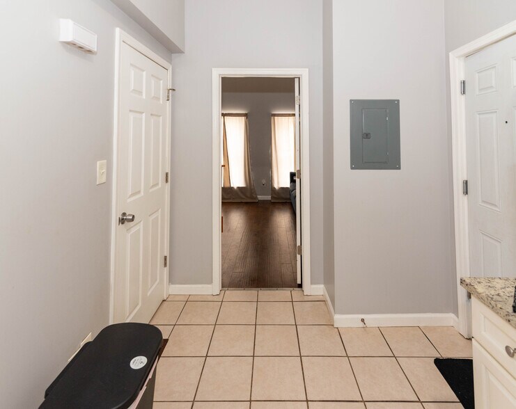 More Photos Of 2432 N Calvert St, Baltimore Apartments For Sale