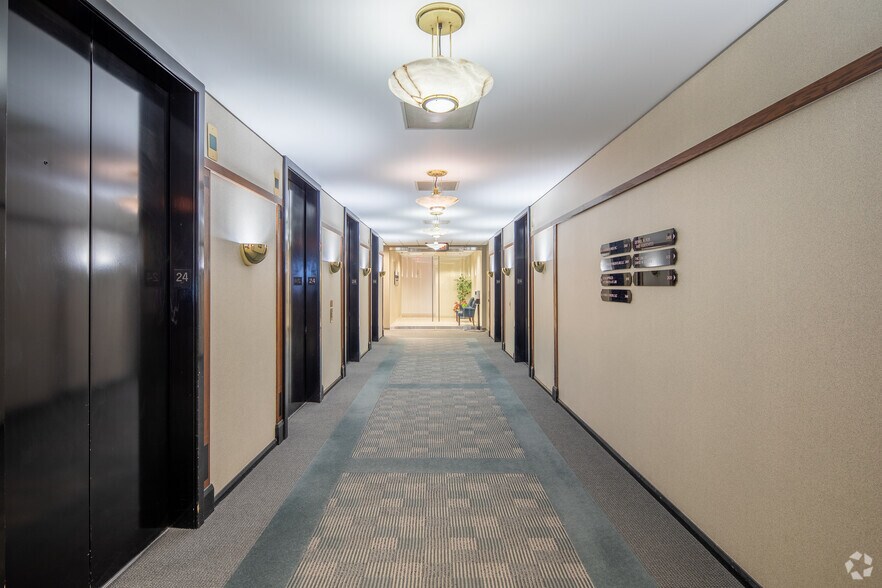 Photo of 24th Floor Ste 2440