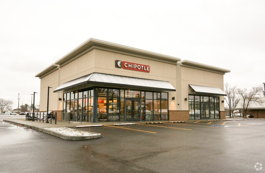 More Photos Of 11-45 5th St SE, Barberton Unknown For Lease