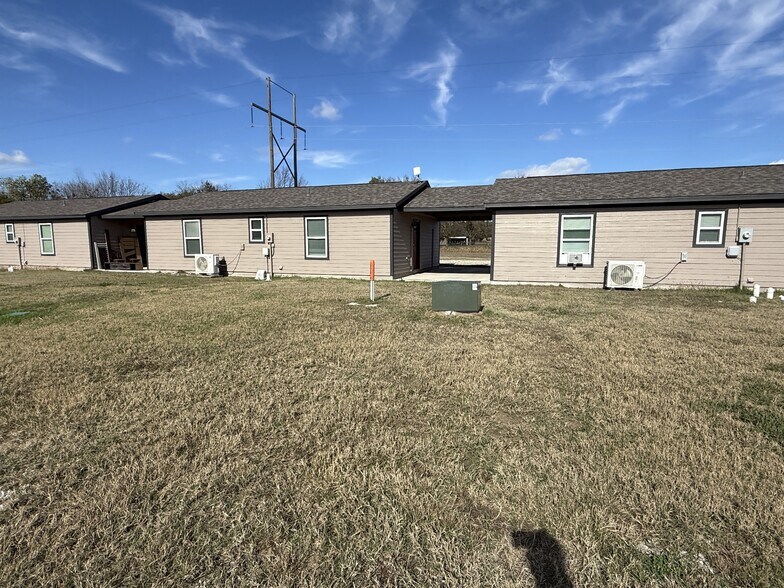 More Photos Of 1452 County Road 182, Gainesville Multifamily For Sale