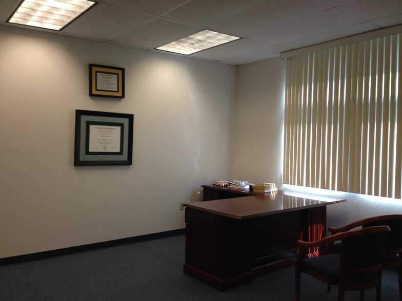 More Photos Of 11331 Lake Forest Blvd, New Orleans Storefront Retail Office For Sale