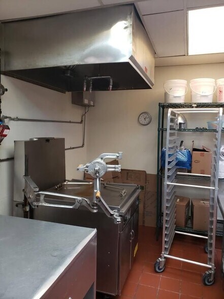 More Photos Of 114 N Elm St, Cresco Storefront Retail Residential For Sale