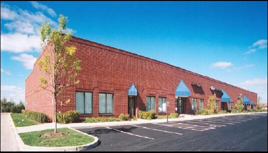 Primary Photo Of 100 Oakwood Rd, Lake Zurich Warehouse For Lease
