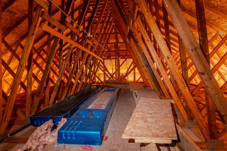 More Photos Of 1049 Main St, Milford Carwash For Sale