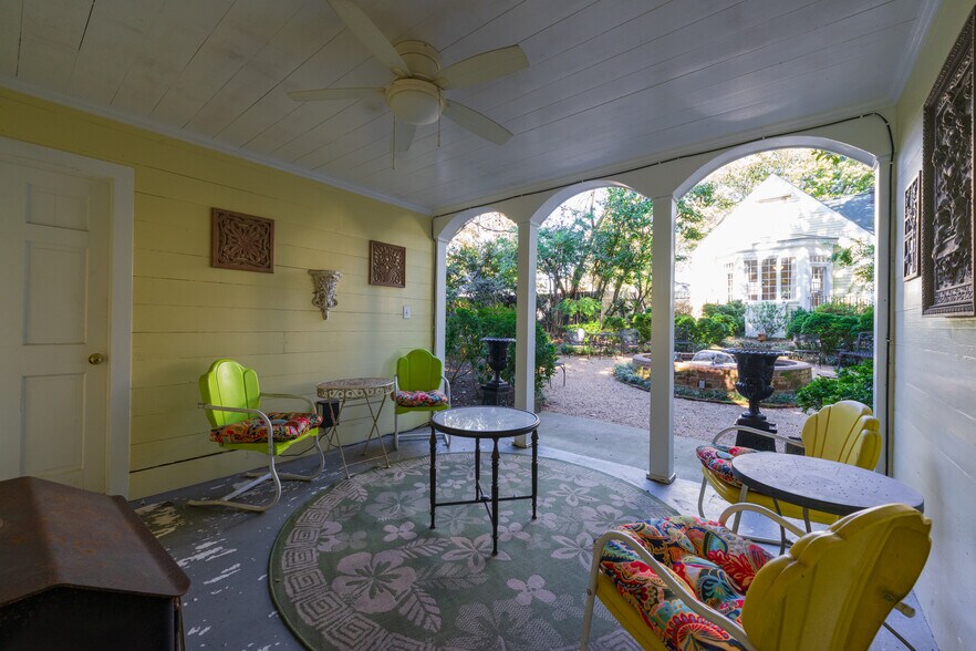 More Photos Of 132 E College St, Griffin Hospitality For Sale