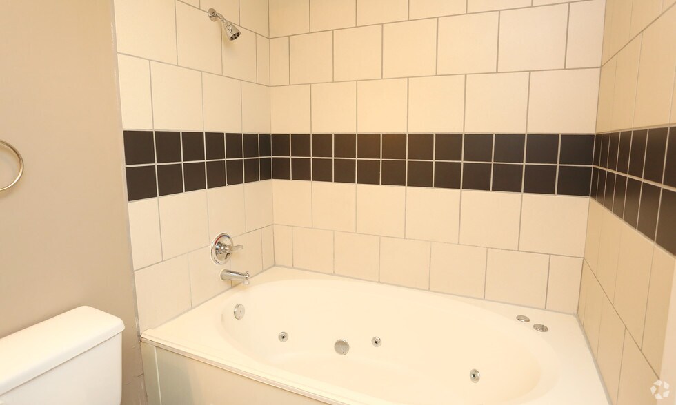 More Photos Of 17 N 18th St, Richmond Apartments For Lease