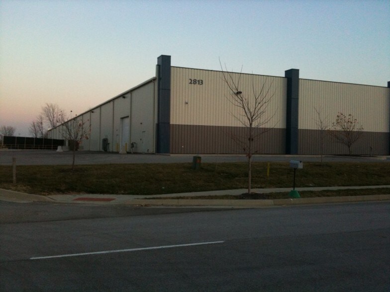 More Photos Of 2813 Park East Blvd, Lafayette Warehouse For Lease