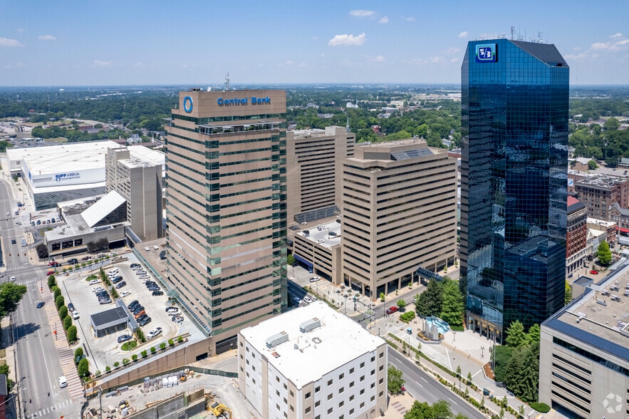 More Photos Of 333 W Vine St, Lexington Office For Sale