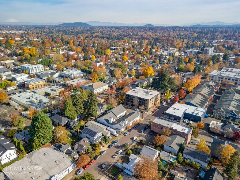 More Photos Of 8235 SE 13th Ave, Portland Storefront For Sale