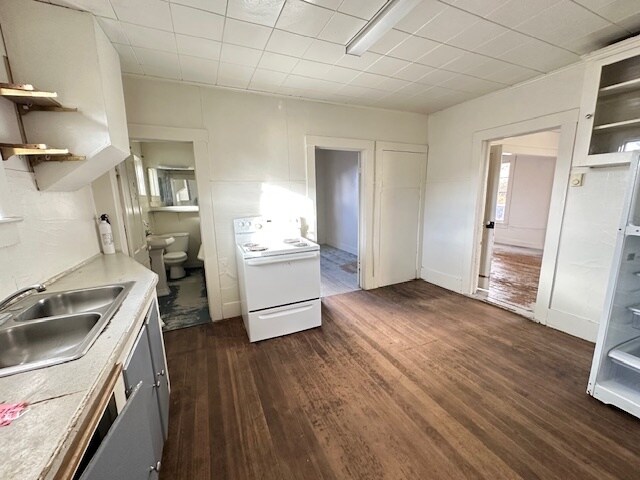 More Photos Of 1215 S Harrison St, Moscow Flex For Sale