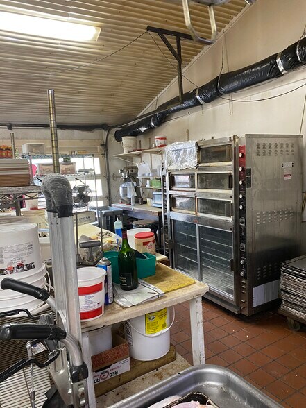 More Photos Of 3333 Lockport Olcott Rd, Newfane Restaurant For Sale