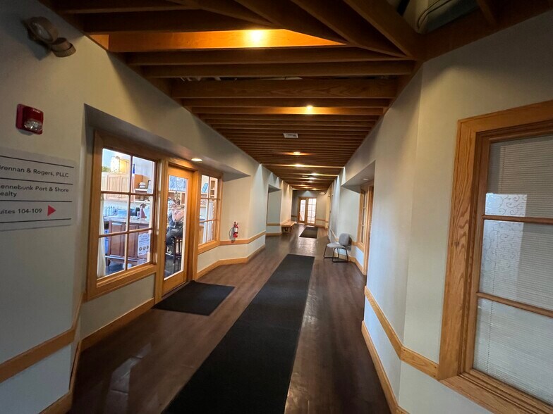 More Photos Of 2 Storer St, Kennebunk Office For Lease