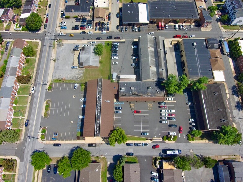 More Photos Of 516-534 Greenhill Ave, Wilmington Storefront Retail Office For Lease