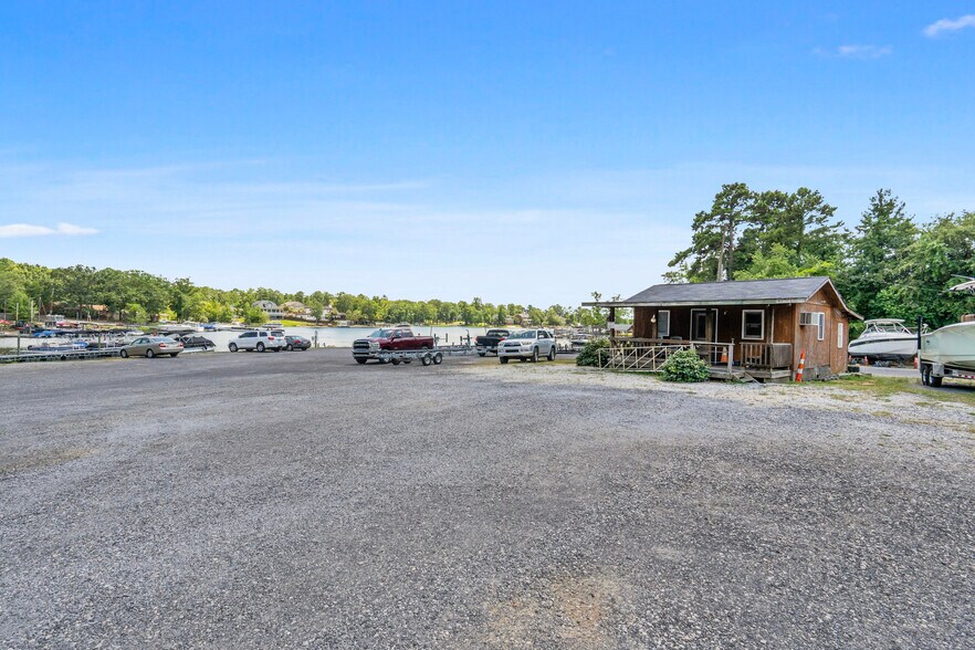 More Photos Of 317 Shadowood Dr, Irmo Flex For Sale