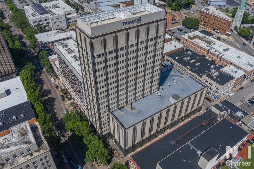 More Photos Of 736 Market St, Chattanooga Office For Lease