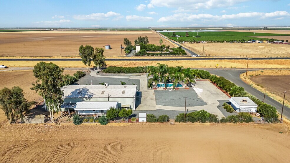 More Photos Of 23259 Avenue 64 Ave, Ducor Warehouse For Sale