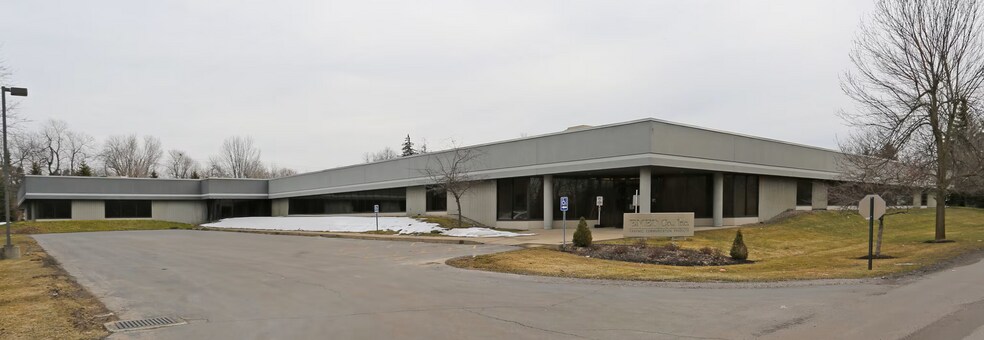 Primary Photo Of 2491 Wehrle Dr, Buffalo Warehouse For Lease
