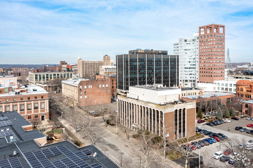 More Photos Of 880 Broad St, Bridgeport Office For Lease