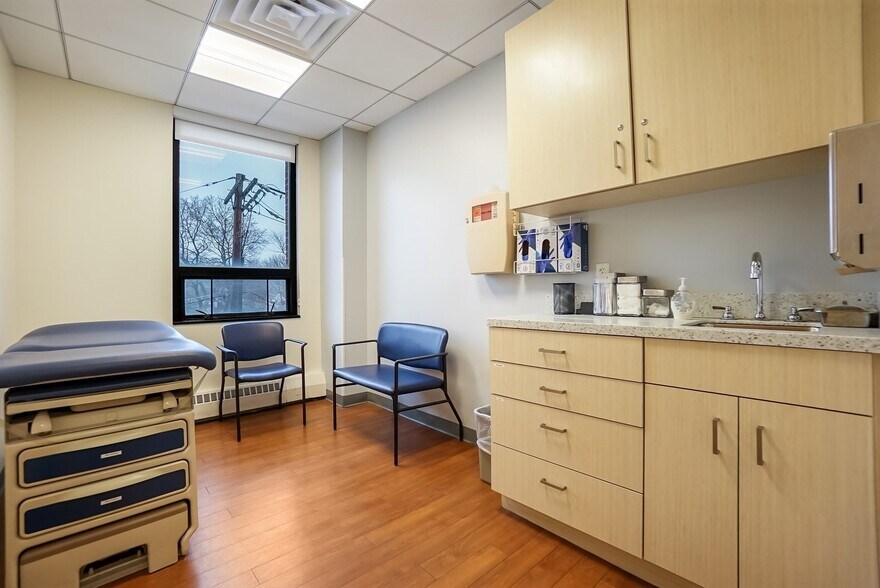 More Photos Of 20 Hope Ave, Waltham Medical For Sale